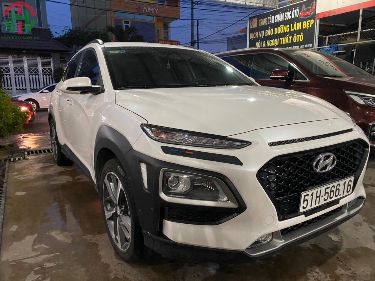 Cập nhật giá xe ô tô Hyundai Kona niêm yết và lăn bánh cuối tháng 11